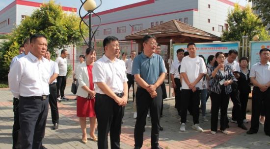 稀土高新區(qū)工會大力推動“ 五三三”工作機制，全面提升廠務公開民主管理工作提質增效